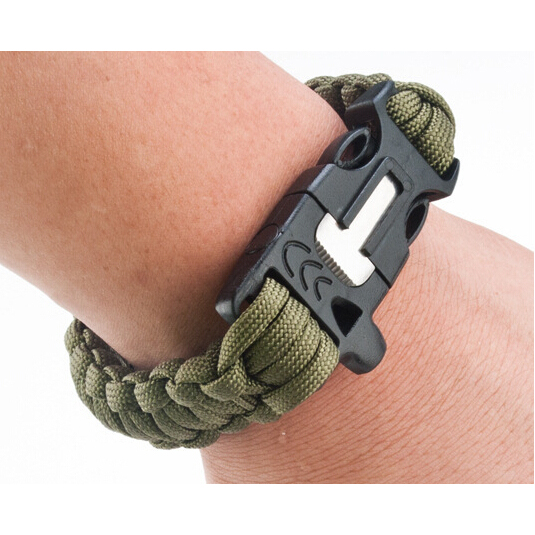 4 in 1 paracord bracelet